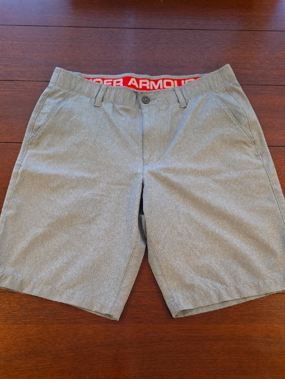 Under Armour Gray Performance FlatFront Shorts with Red Waistband Detail Size 34